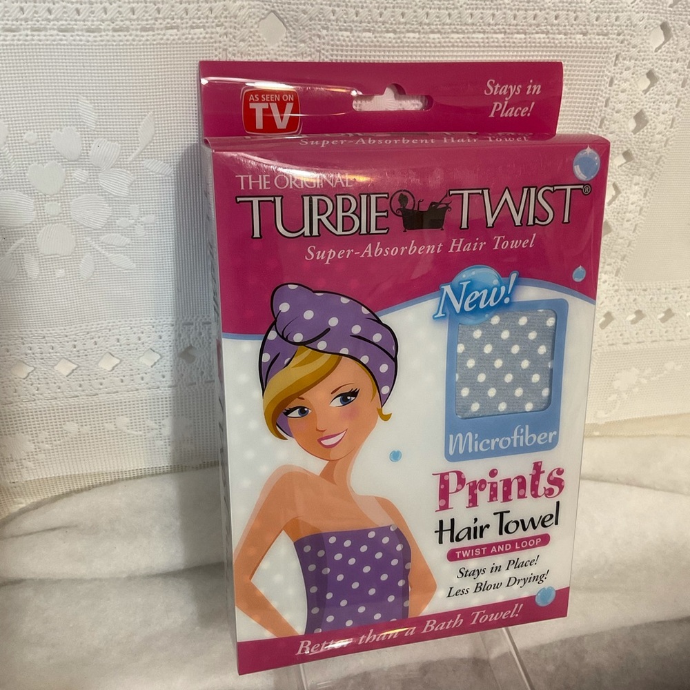 Turbie Twist polka dot hair towel
